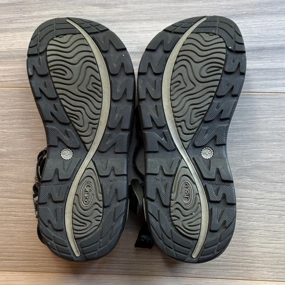 Chaco Women's ZX/2 Black/Gray Strap Sandals Size 6